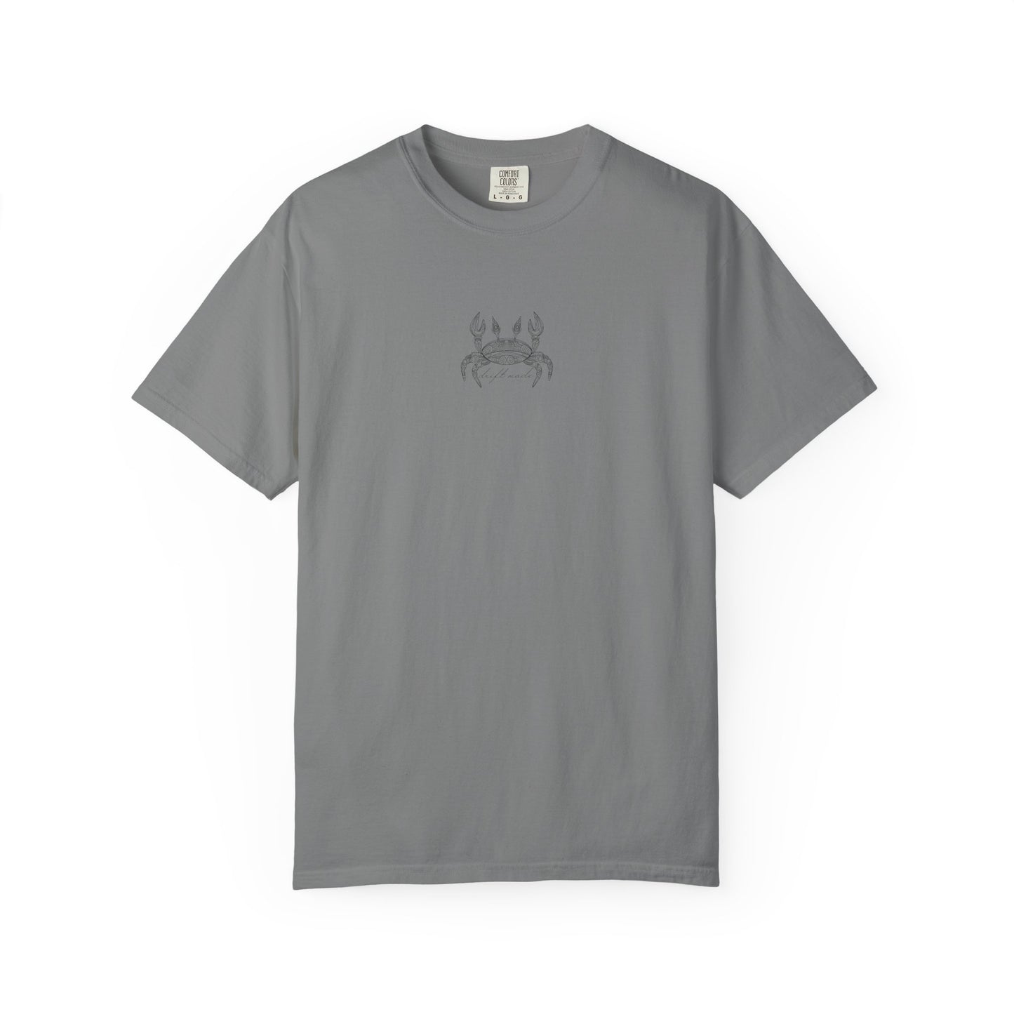 Minimalist Crab T-Shirt: Summer Beach Clothing